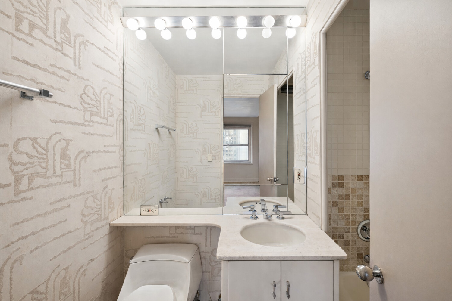 118 E 60TH Street 31EF