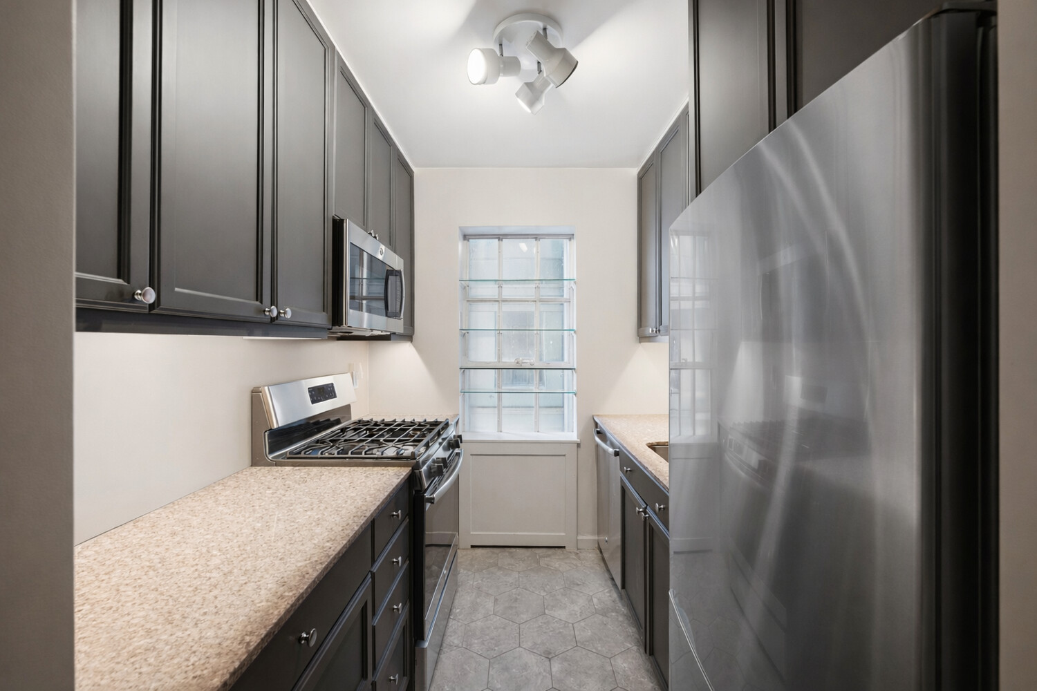 118 E 60TH Street 31EF