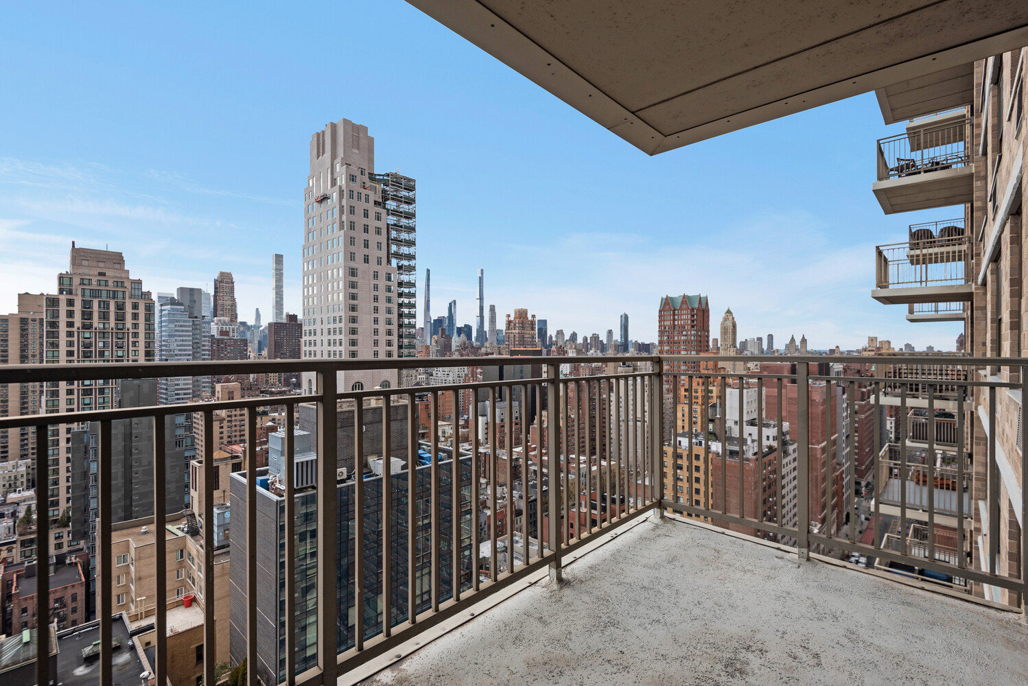 301 E 79TH Street 28P