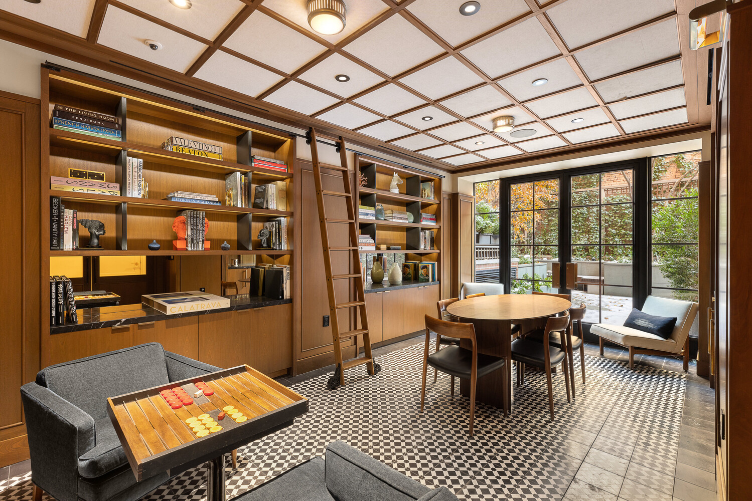 275 W 10TH Street 8C