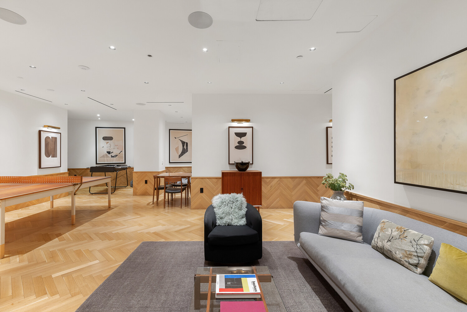 275 W 10TH Street 8C