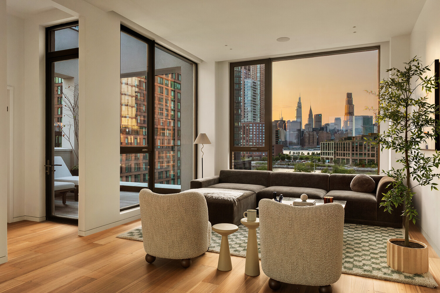 68 COMMERCIAL Street PENTHOUSE