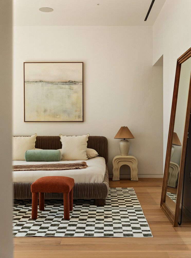 68 COMMERCIAL Street PENTHOUSE