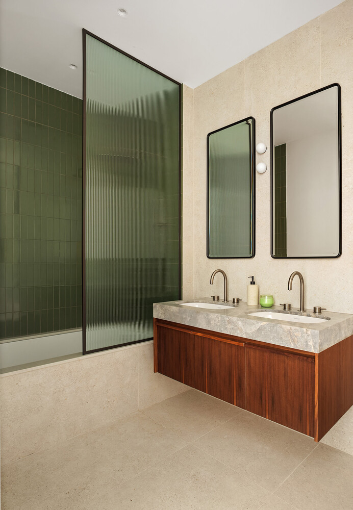 68 COMMERCIAL Street PENTHOUSE