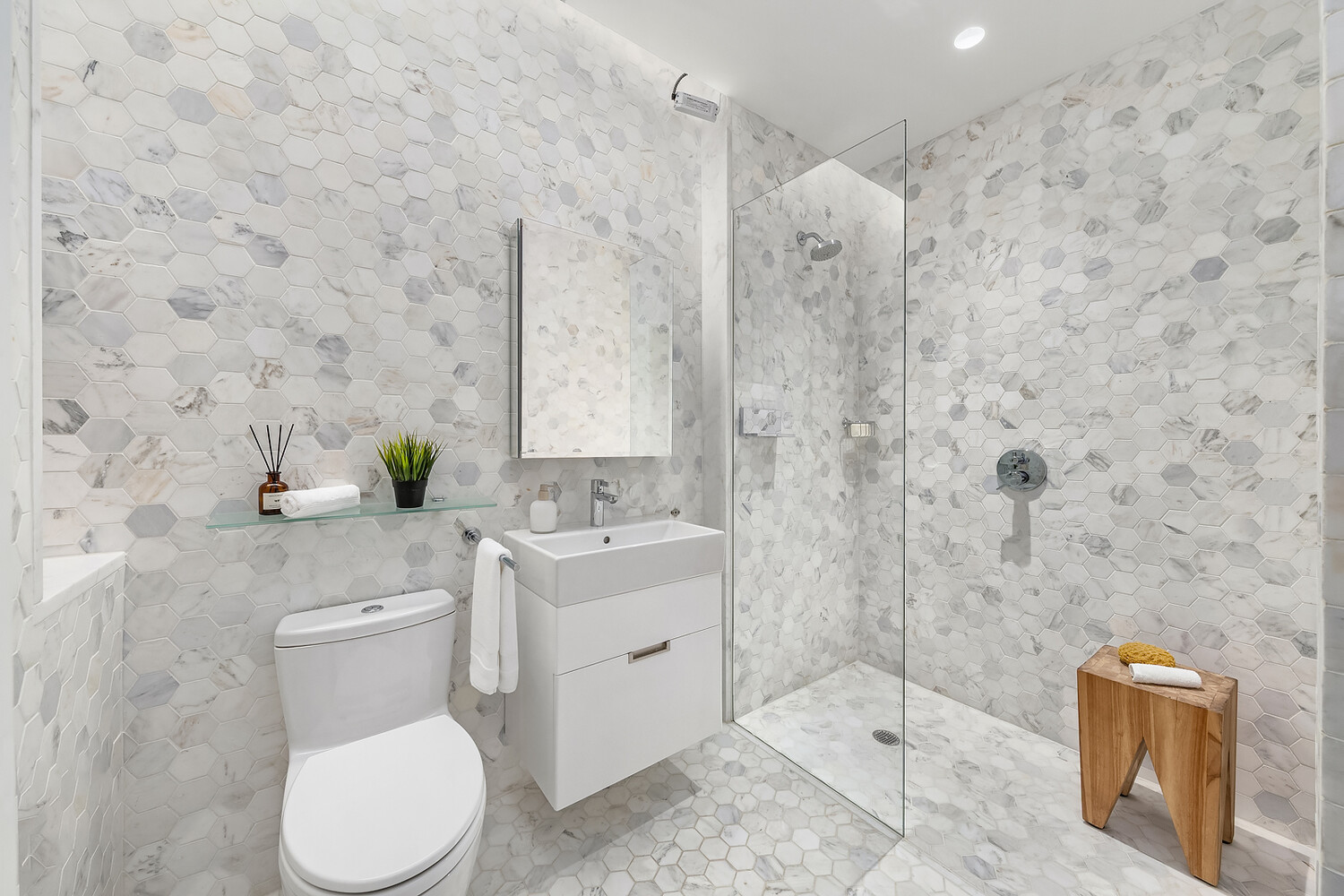 325 W BROADWAY 7B