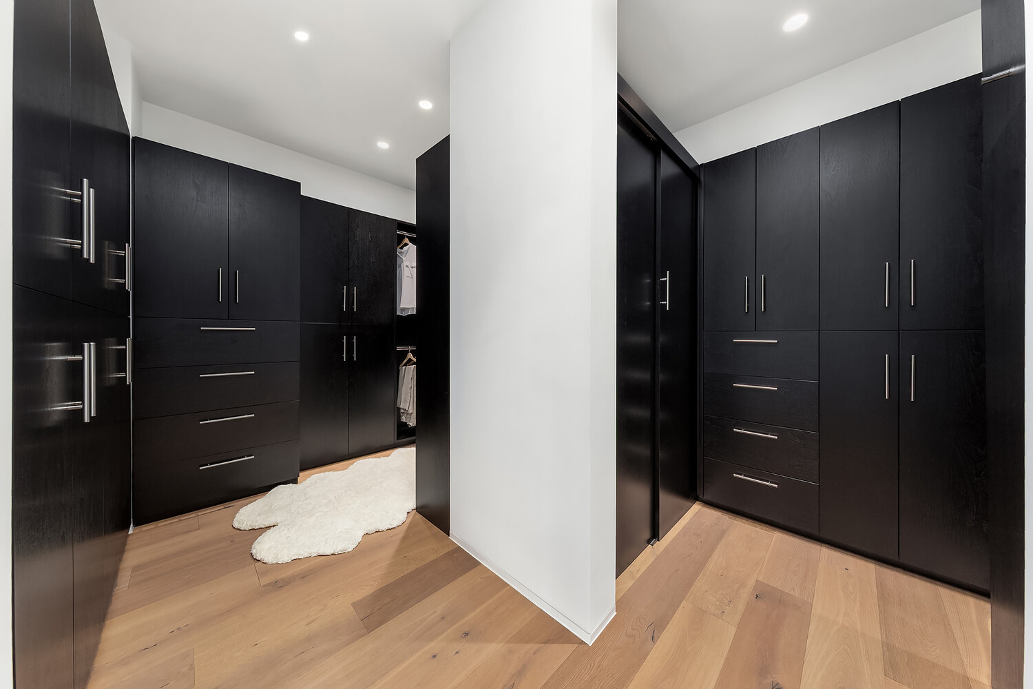 325 W BROADWAY 7B