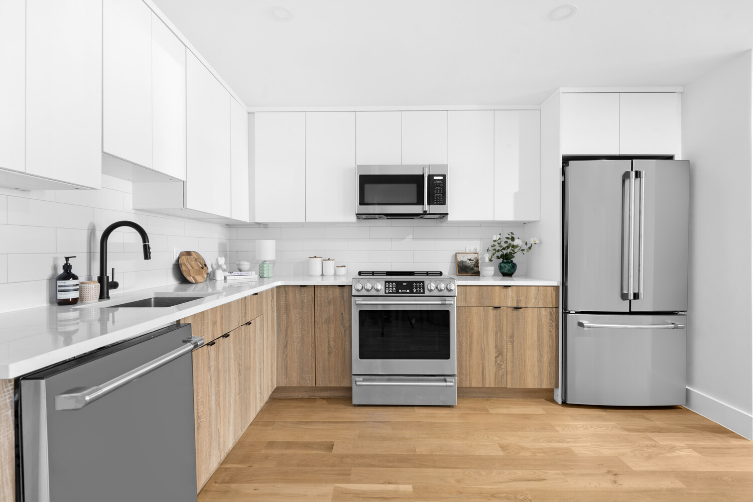 256 PUTNAM Avenue 1GDN