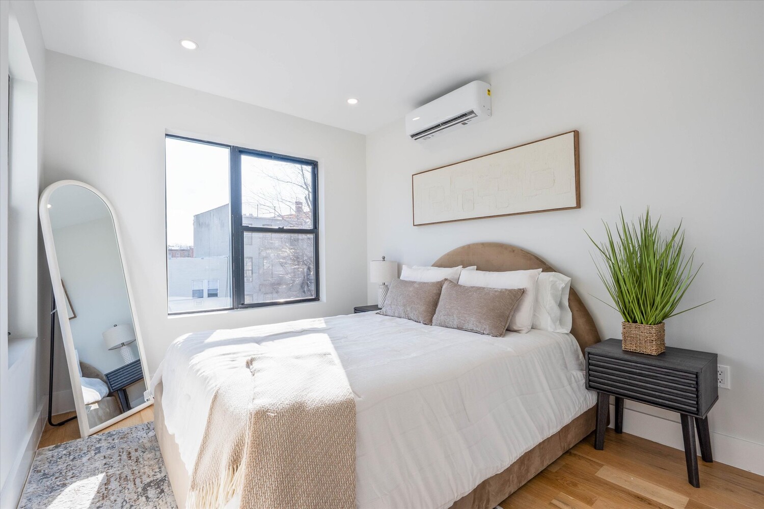 256 PUTNAM Avenue 4PH