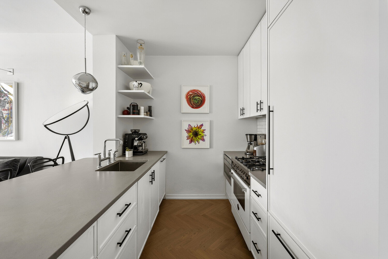 184 KENT Avenue B612