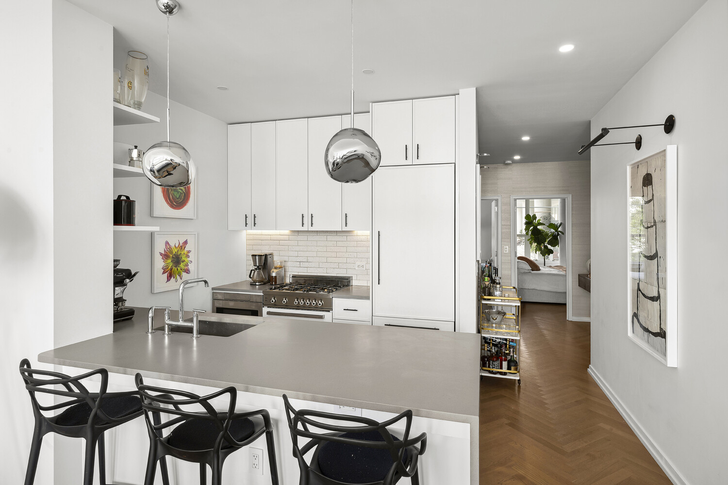 184 KENT Avenue B612