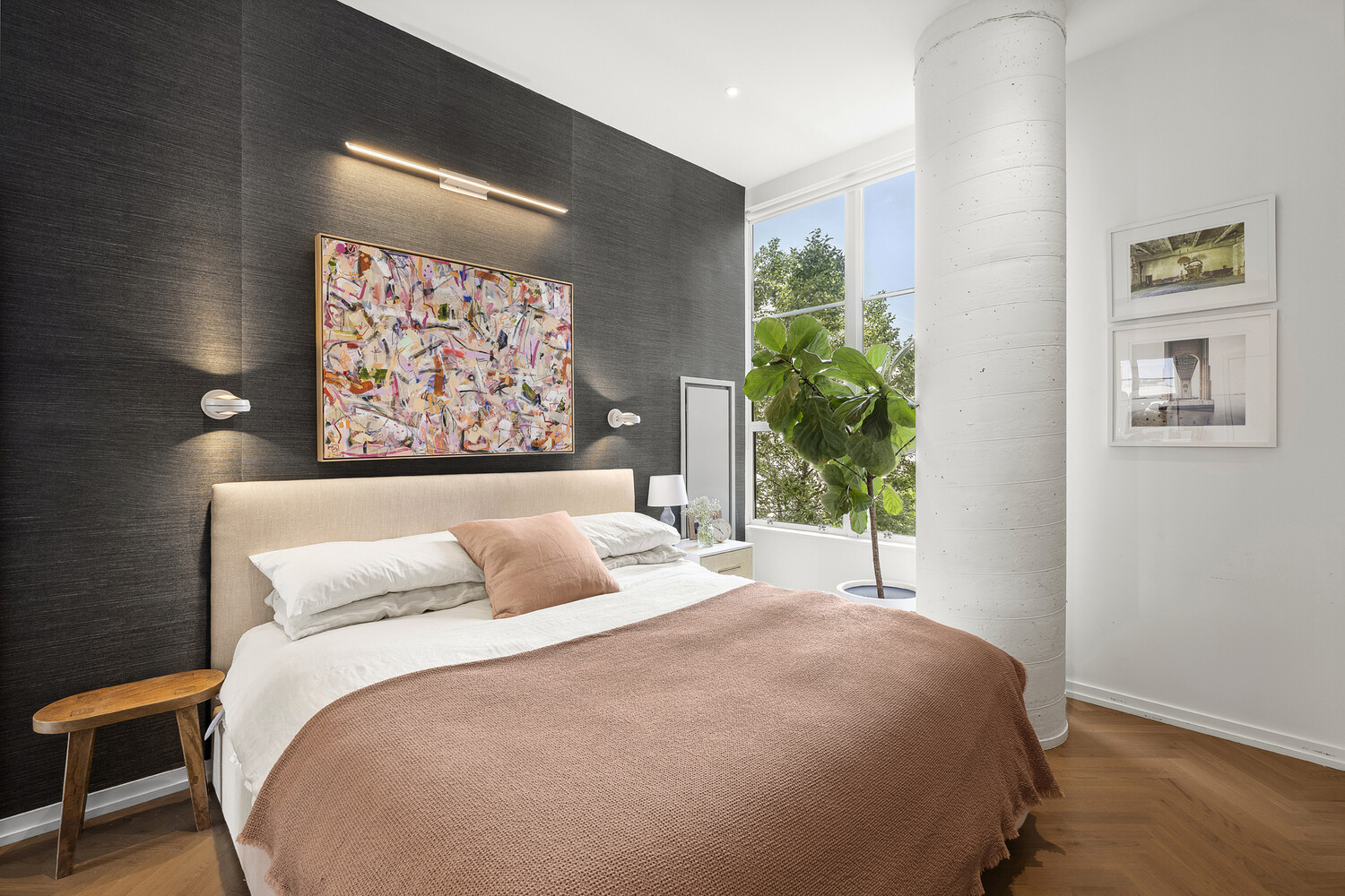 184 KENT Avenue B612