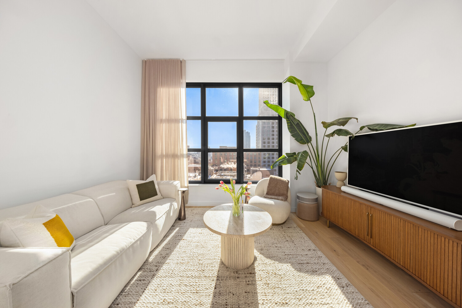 29 HURON Street 10DE