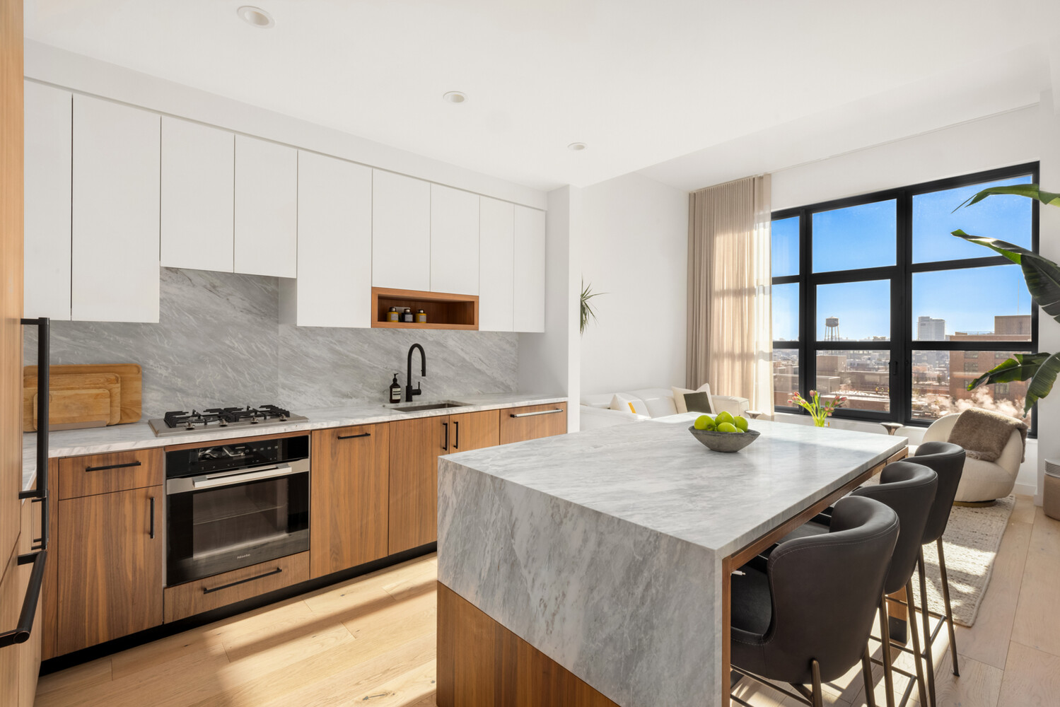29 HURON Street 10DE