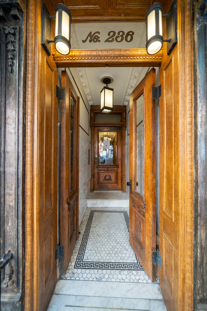 236 E 78TH Street 4B