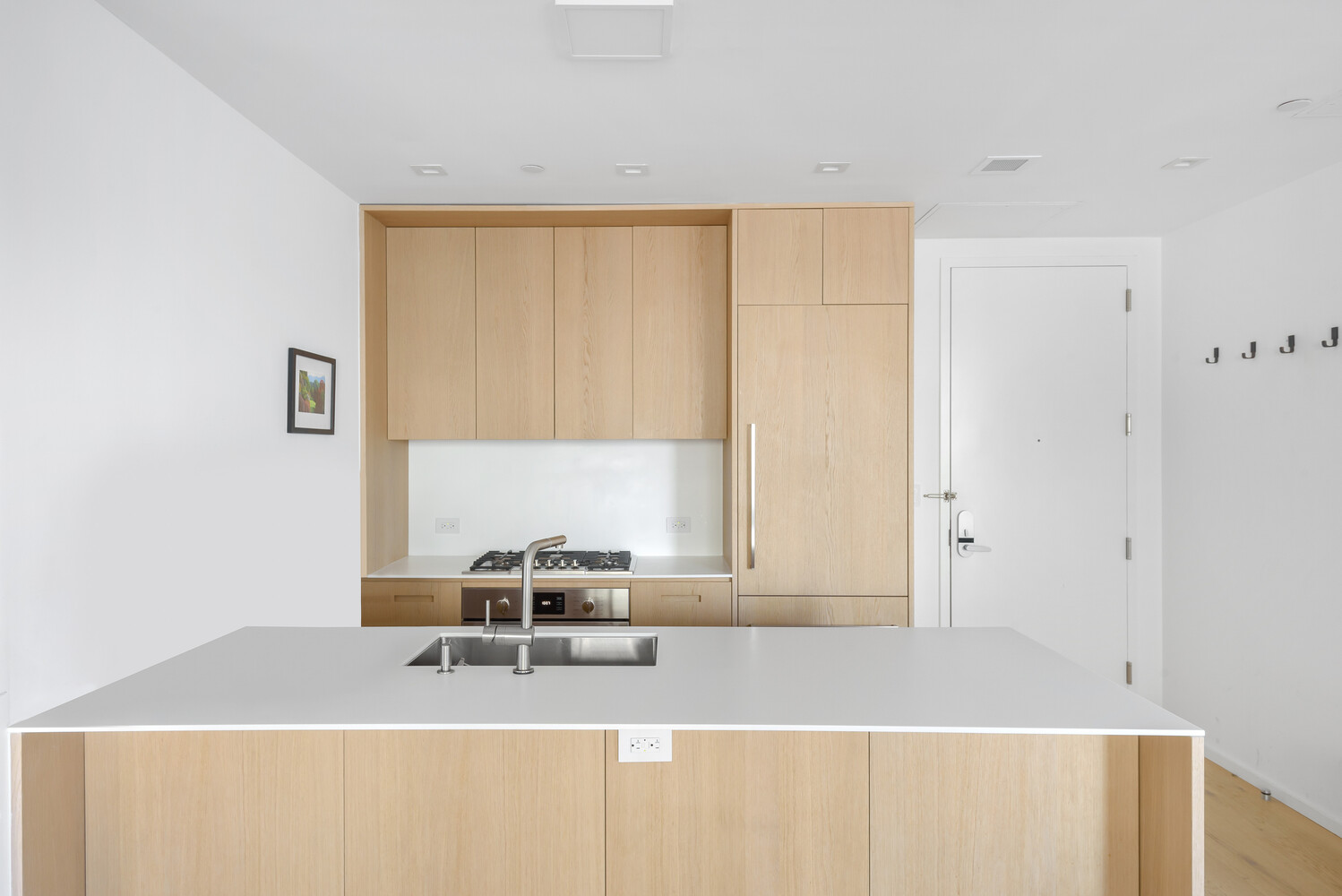 98 FRONT Street PH1H