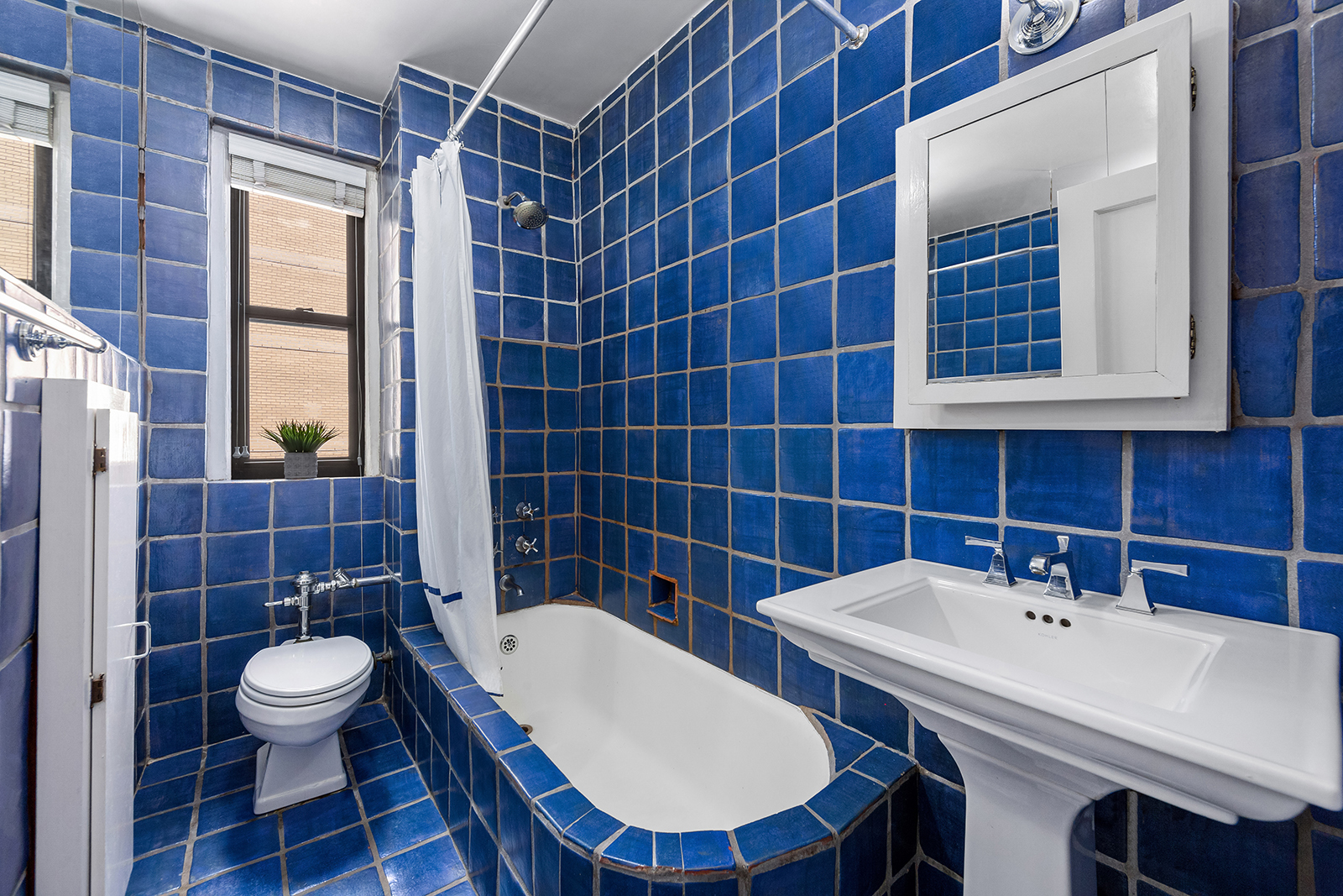 179 E 79TH Street 11B