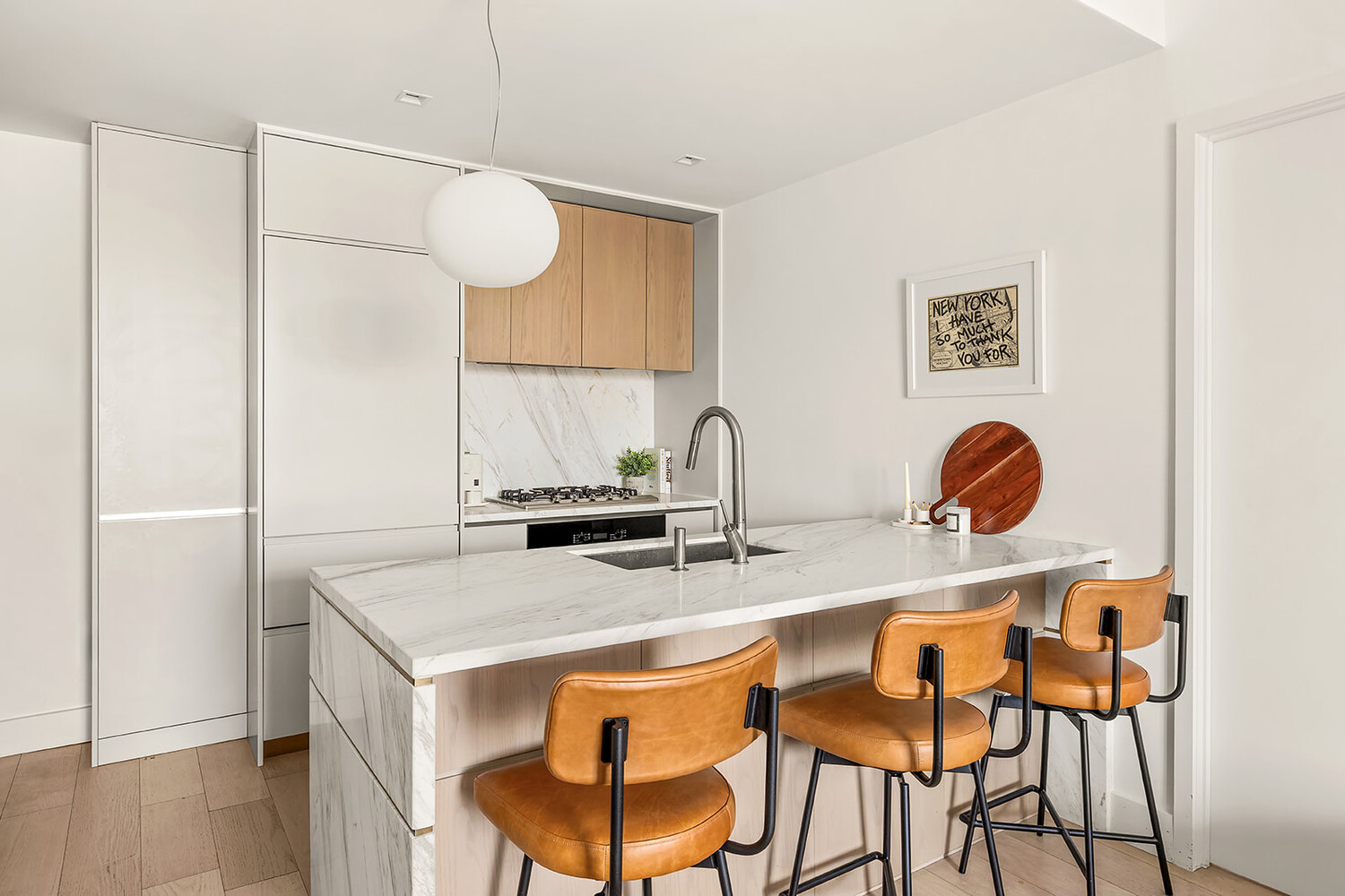 208 DELANCEY Street 7/B