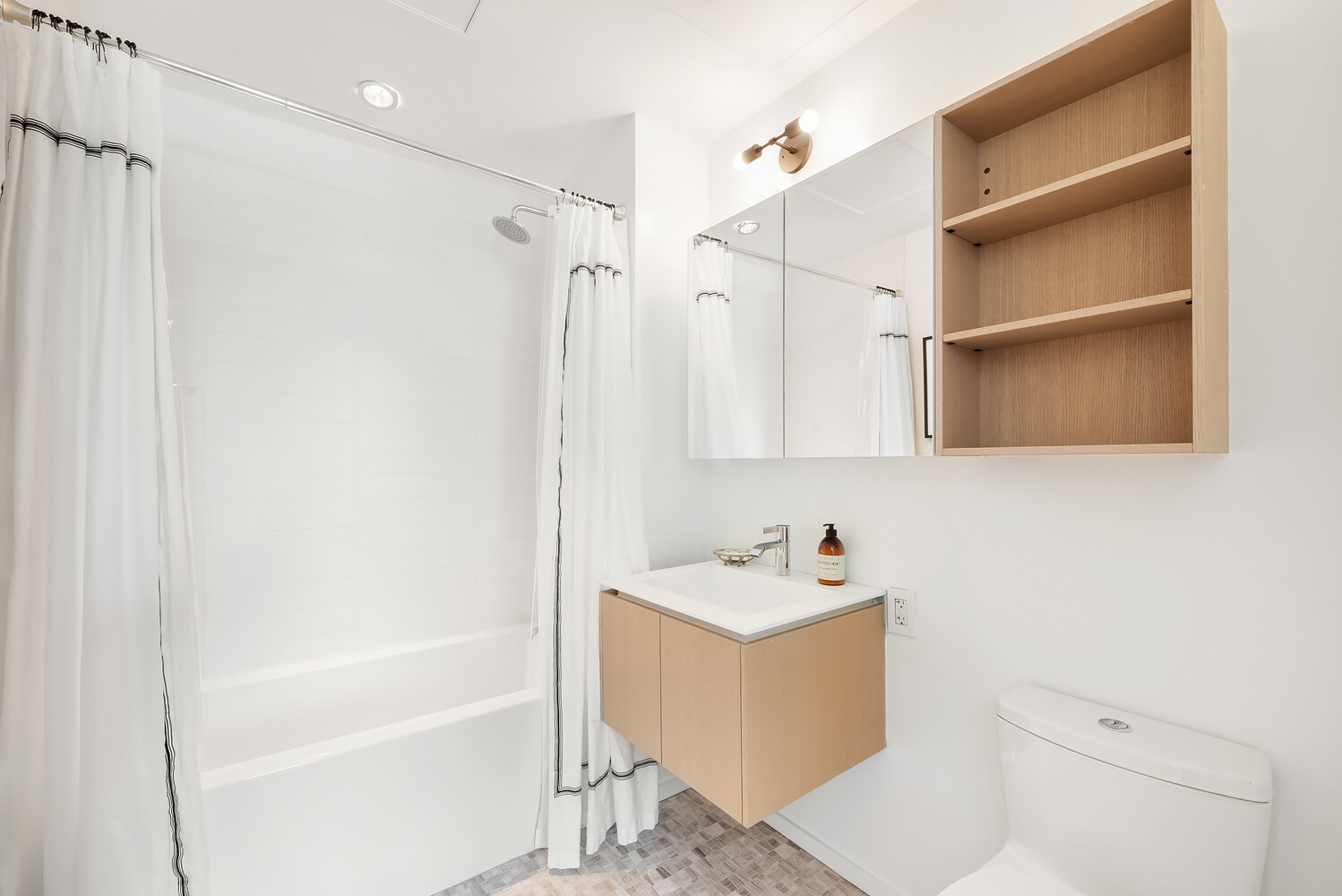 1 JOHN Street 9D