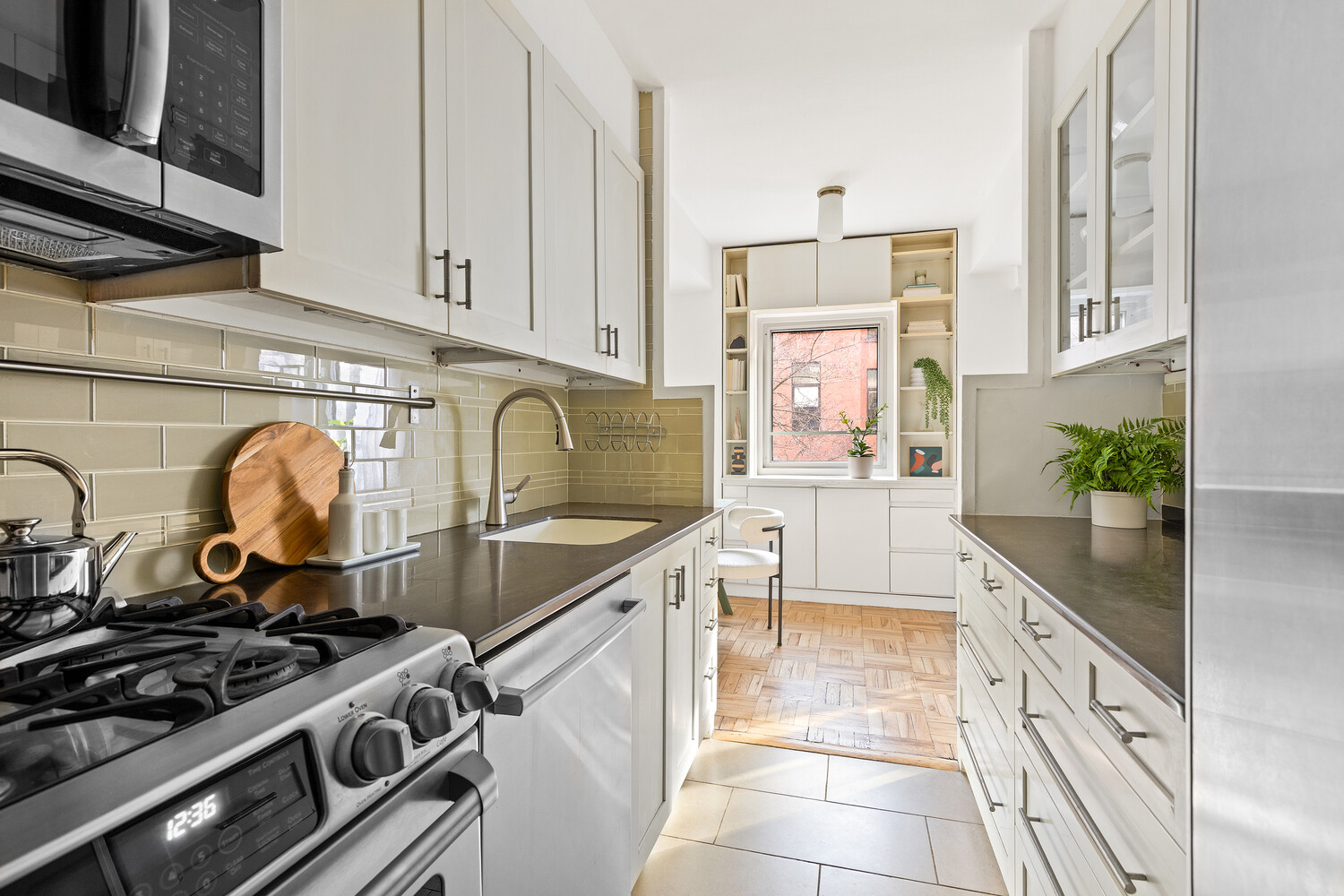 225 ADAMS Street 3I