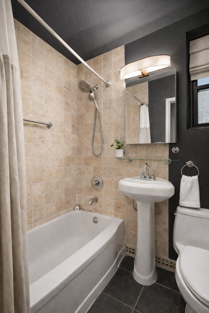 434 E 58TH Street 4AB