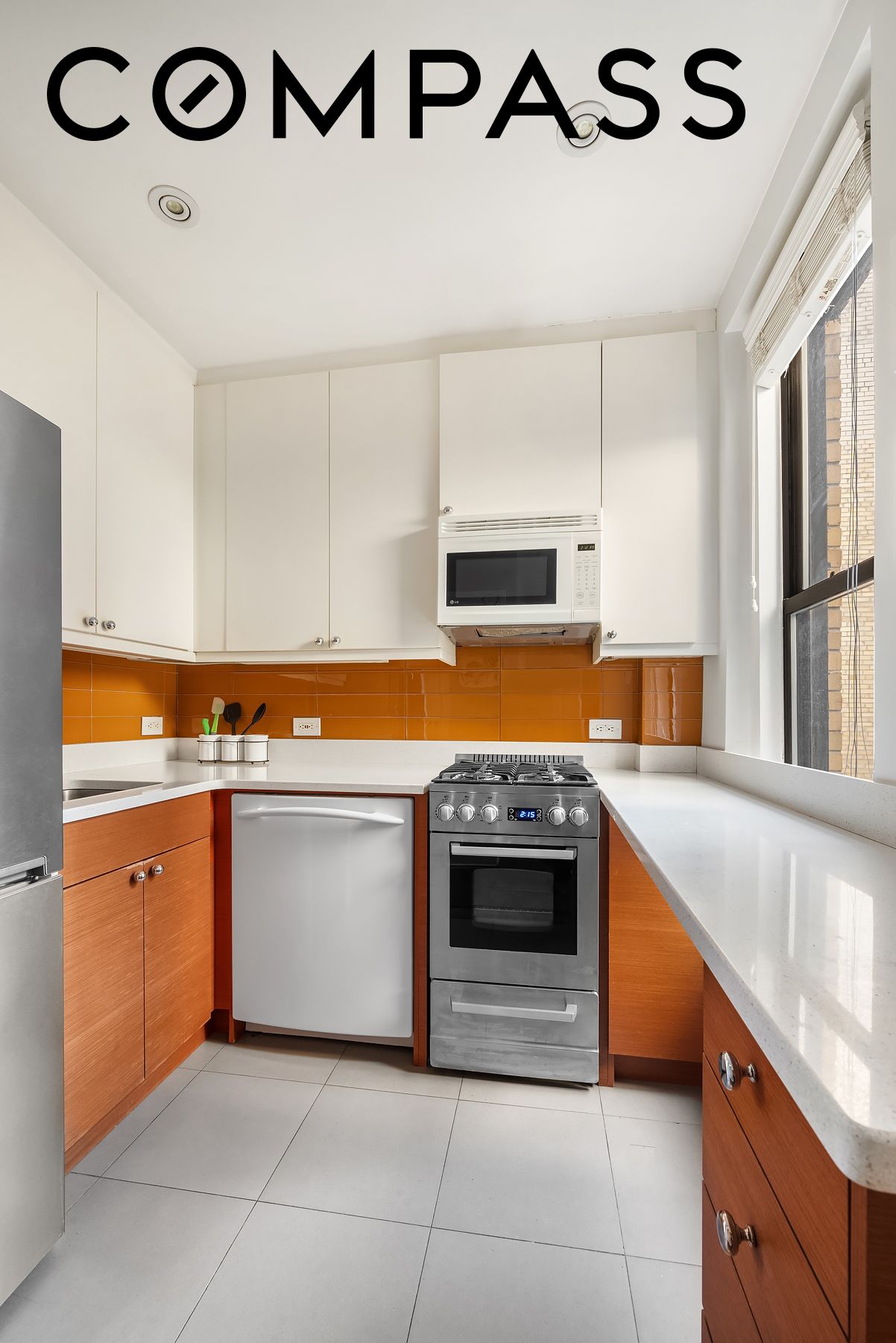 319 W 18th Street 4H