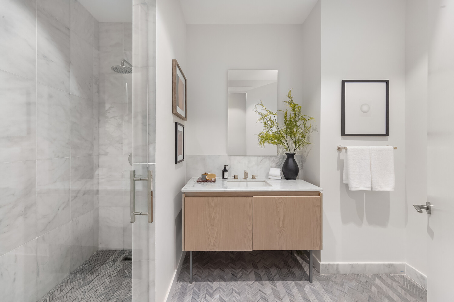 435 W 19TH Street 5A