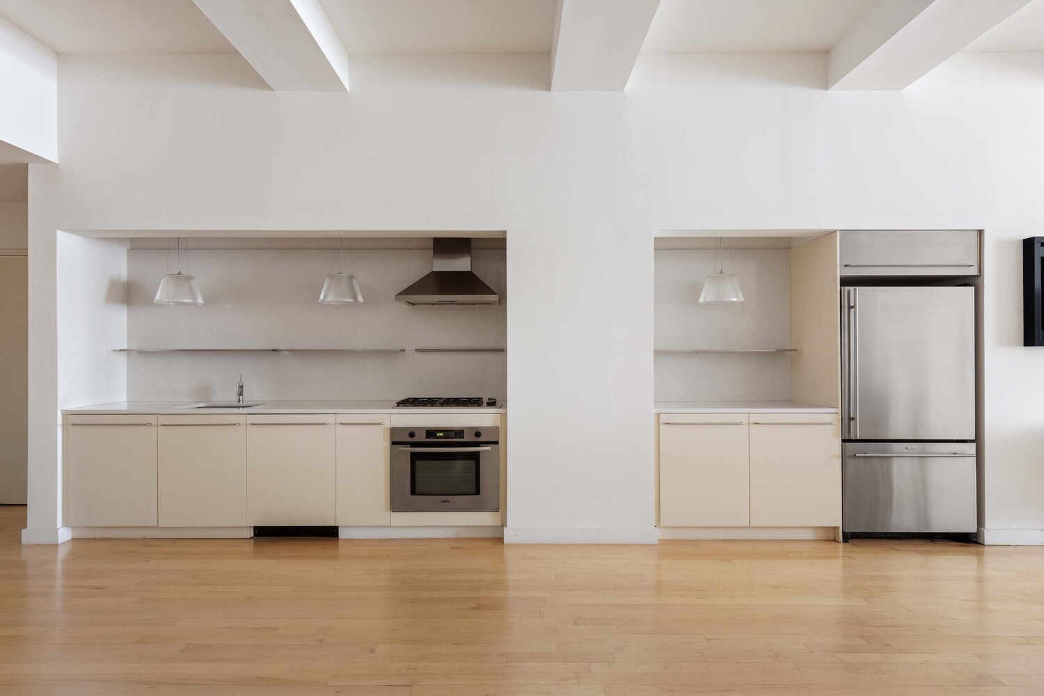 15 BROAD Street 1016