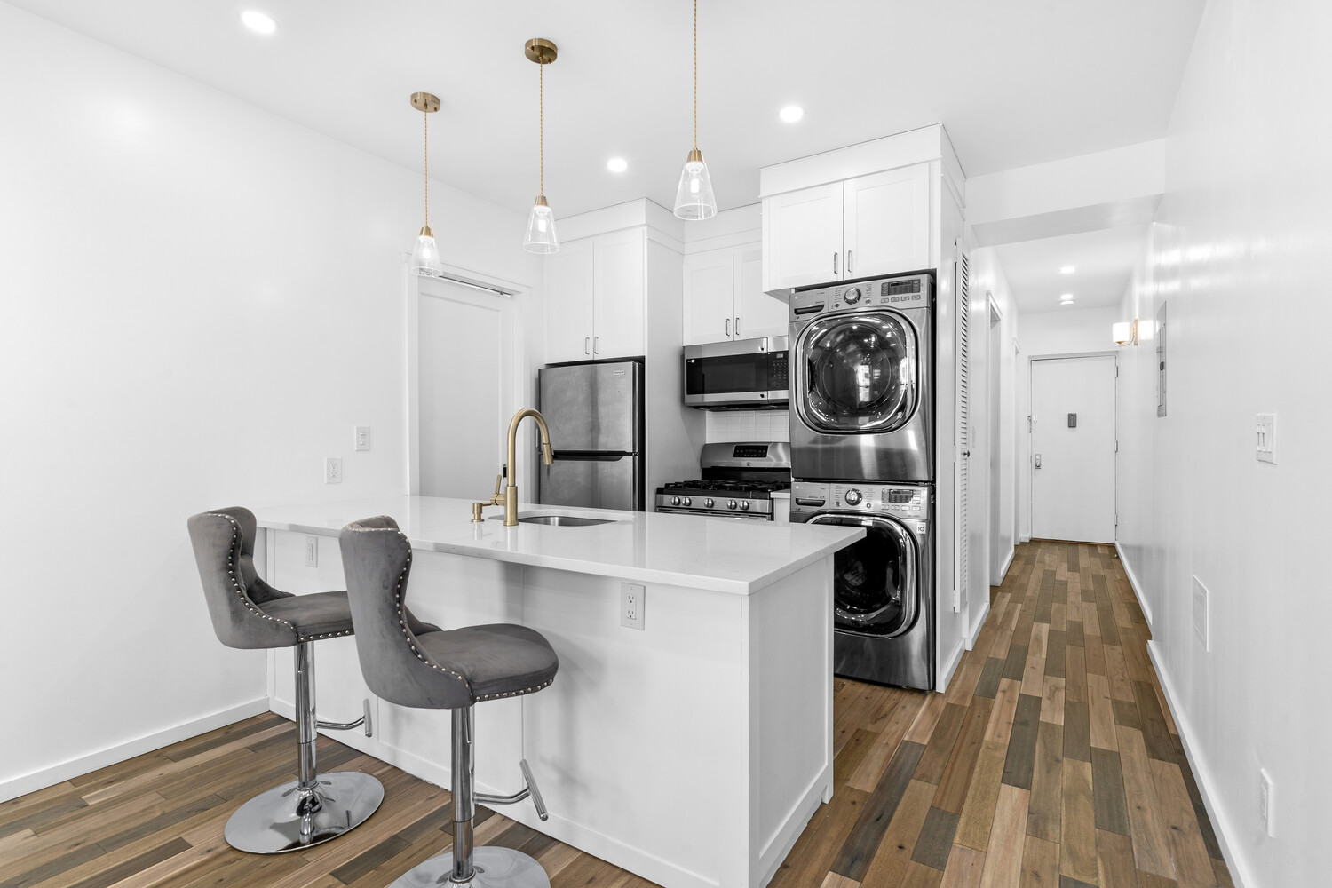 309 E HOUSTON Street 4E