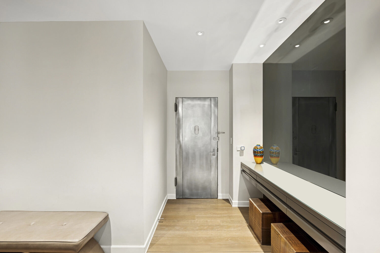 2 5TH Avenue 14R