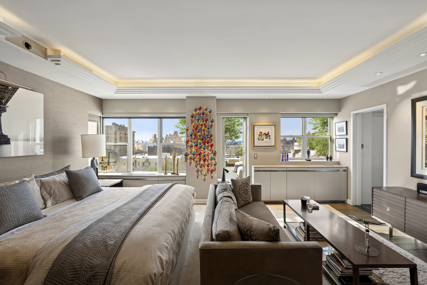 2 5TH Avenue 14R