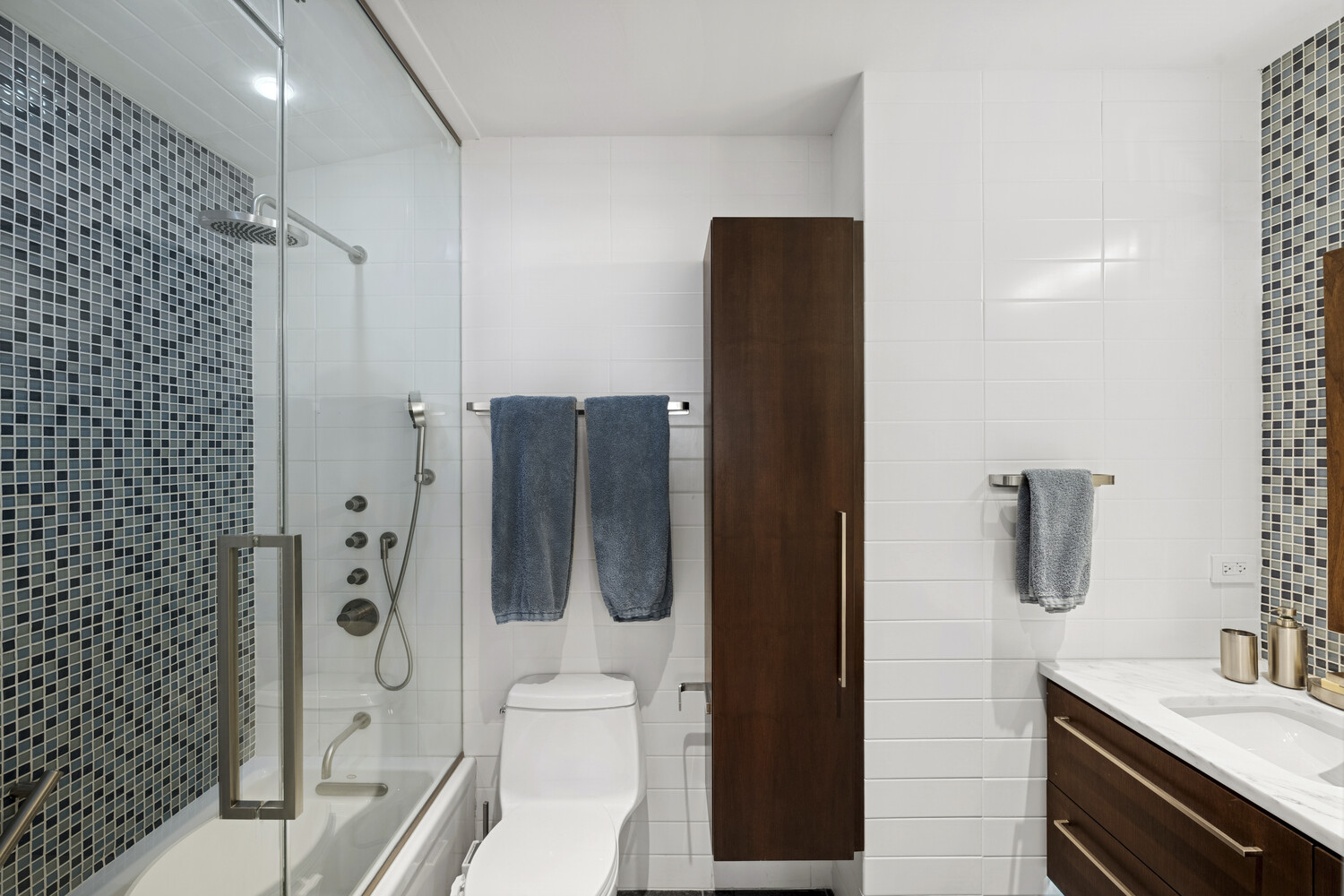 2 5TH Avenue 14R