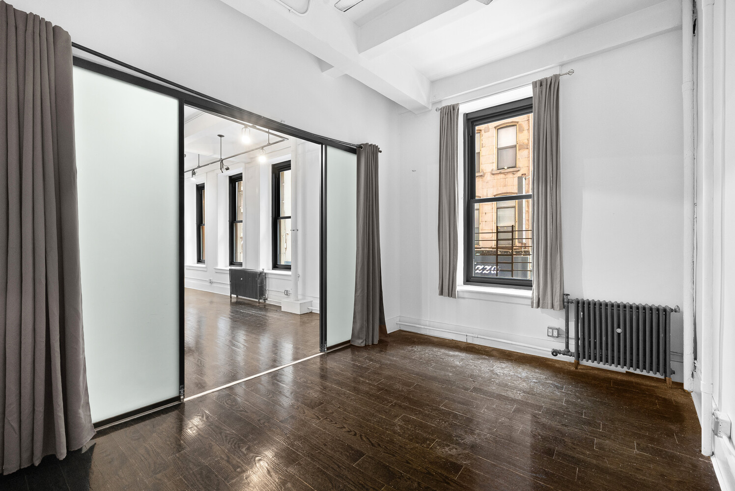 165 WILLIAM Street 2