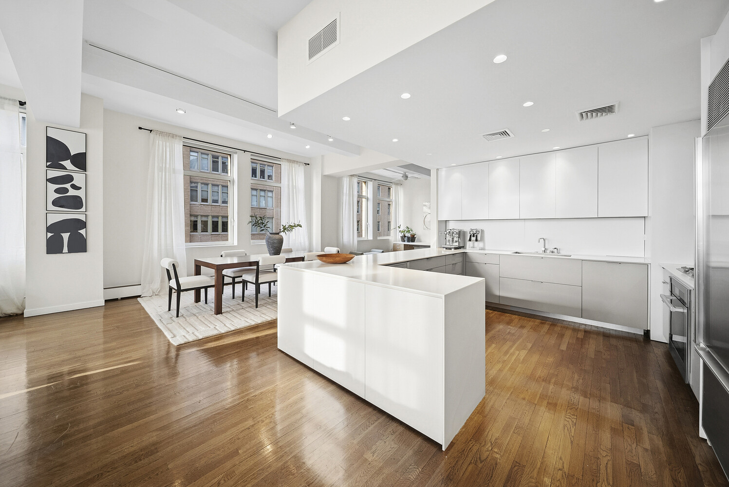 245 7TH Avenue 11BC/10C