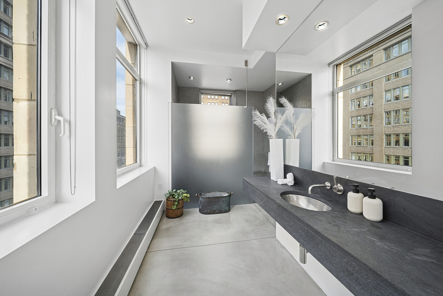 245 7TH Avenue 11BC/10C