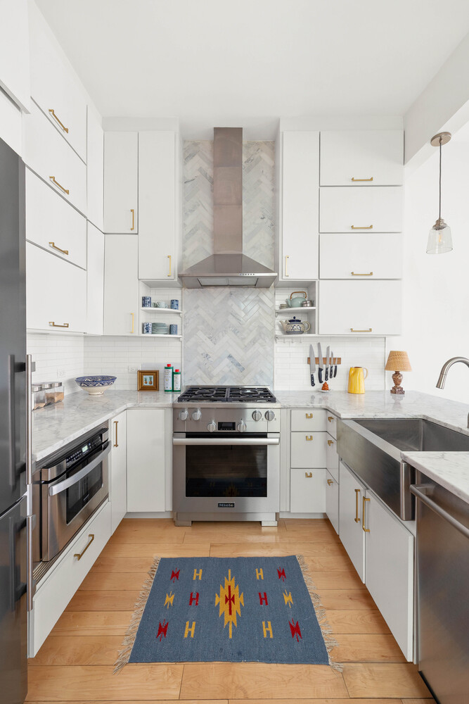 541 HENRY Street D