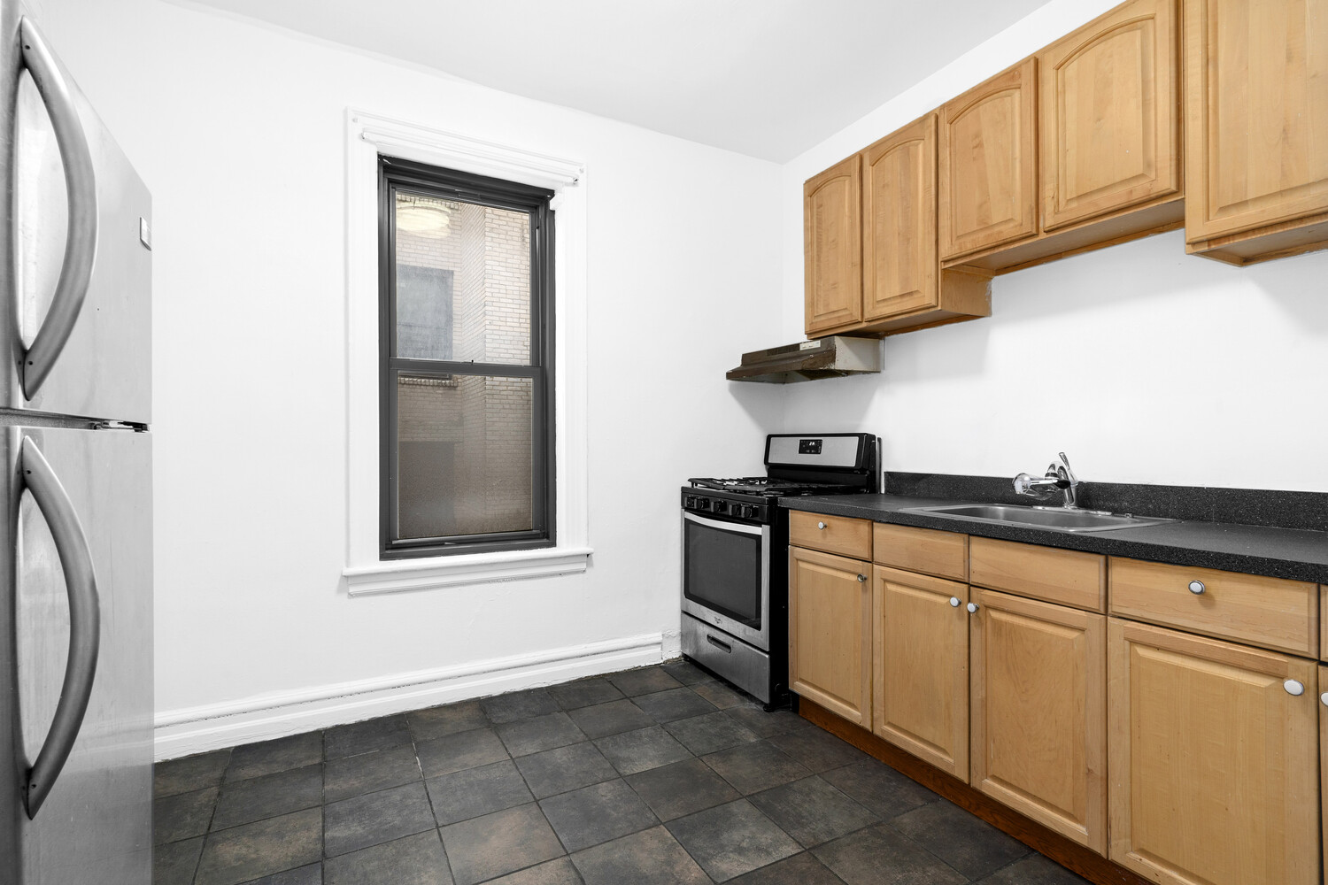 345 MONTGOMERY Street 3G
