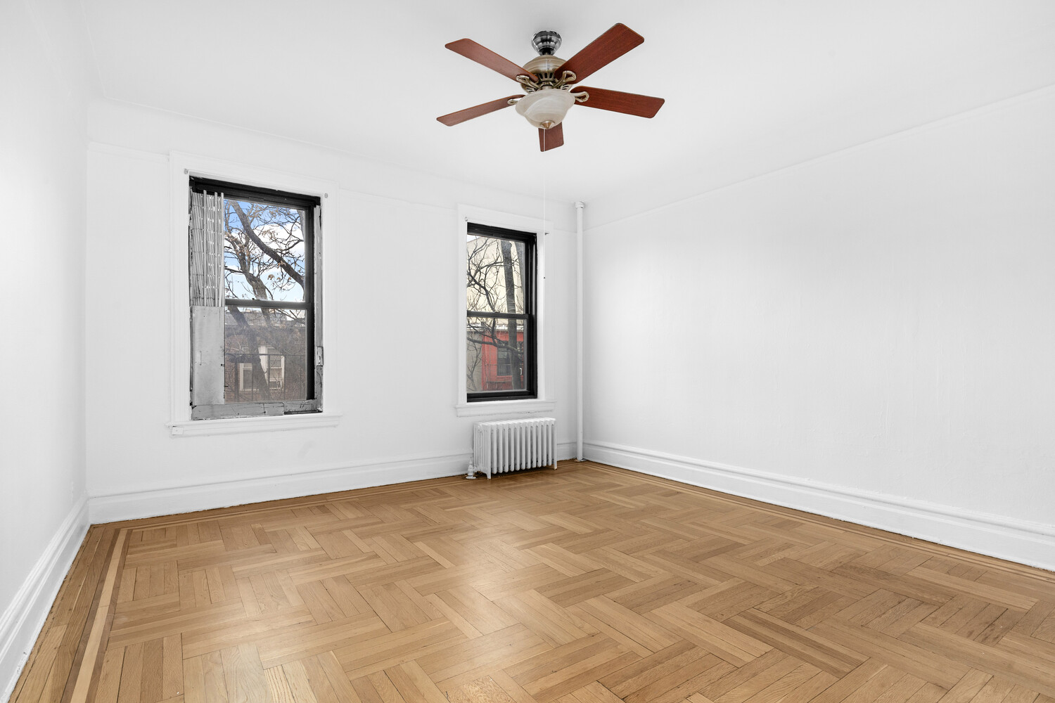 345 MONTGOMERY Street 3G