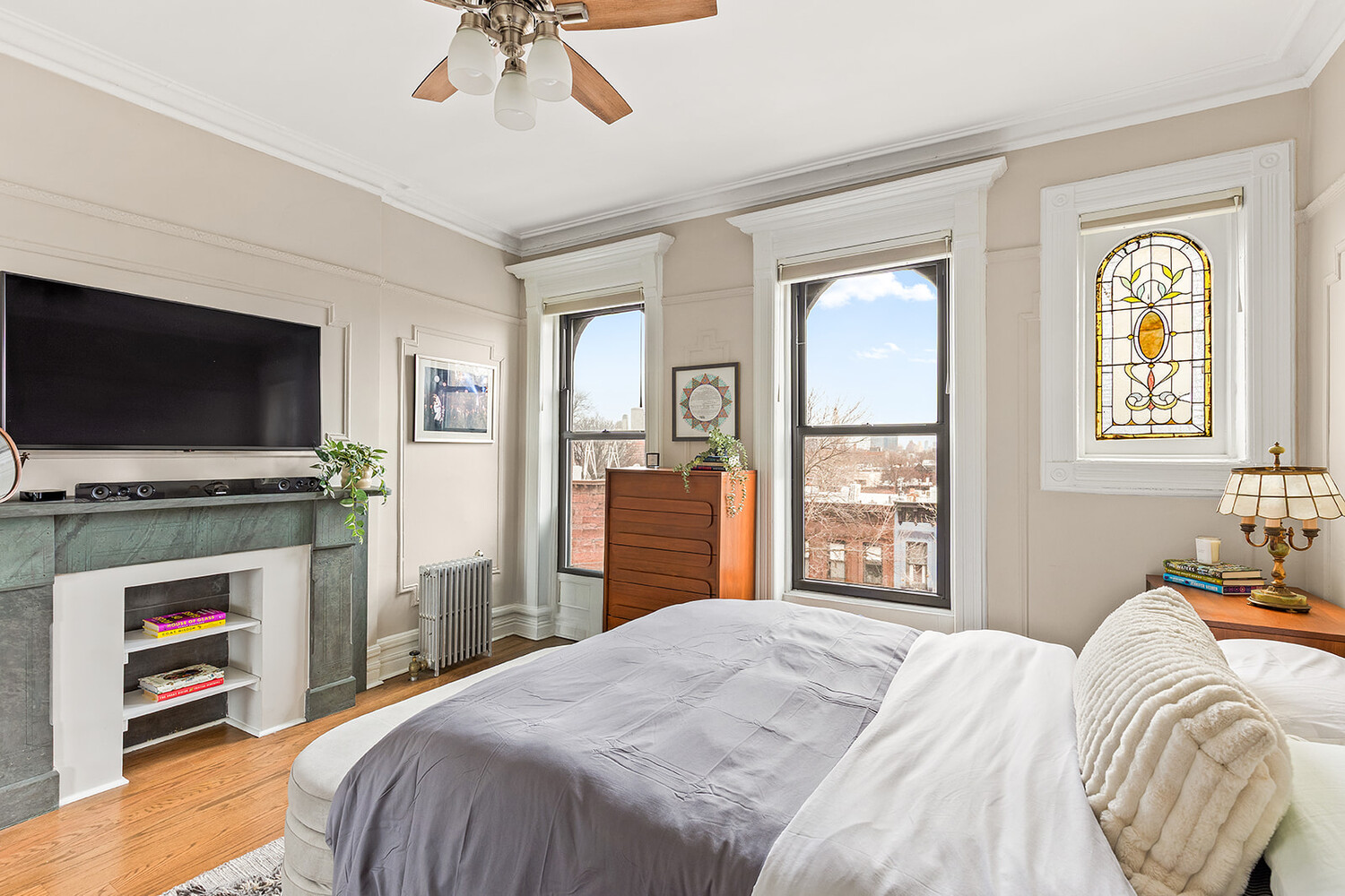 378 7TH Street 4R