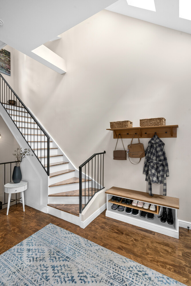 129B DEGRAW Street