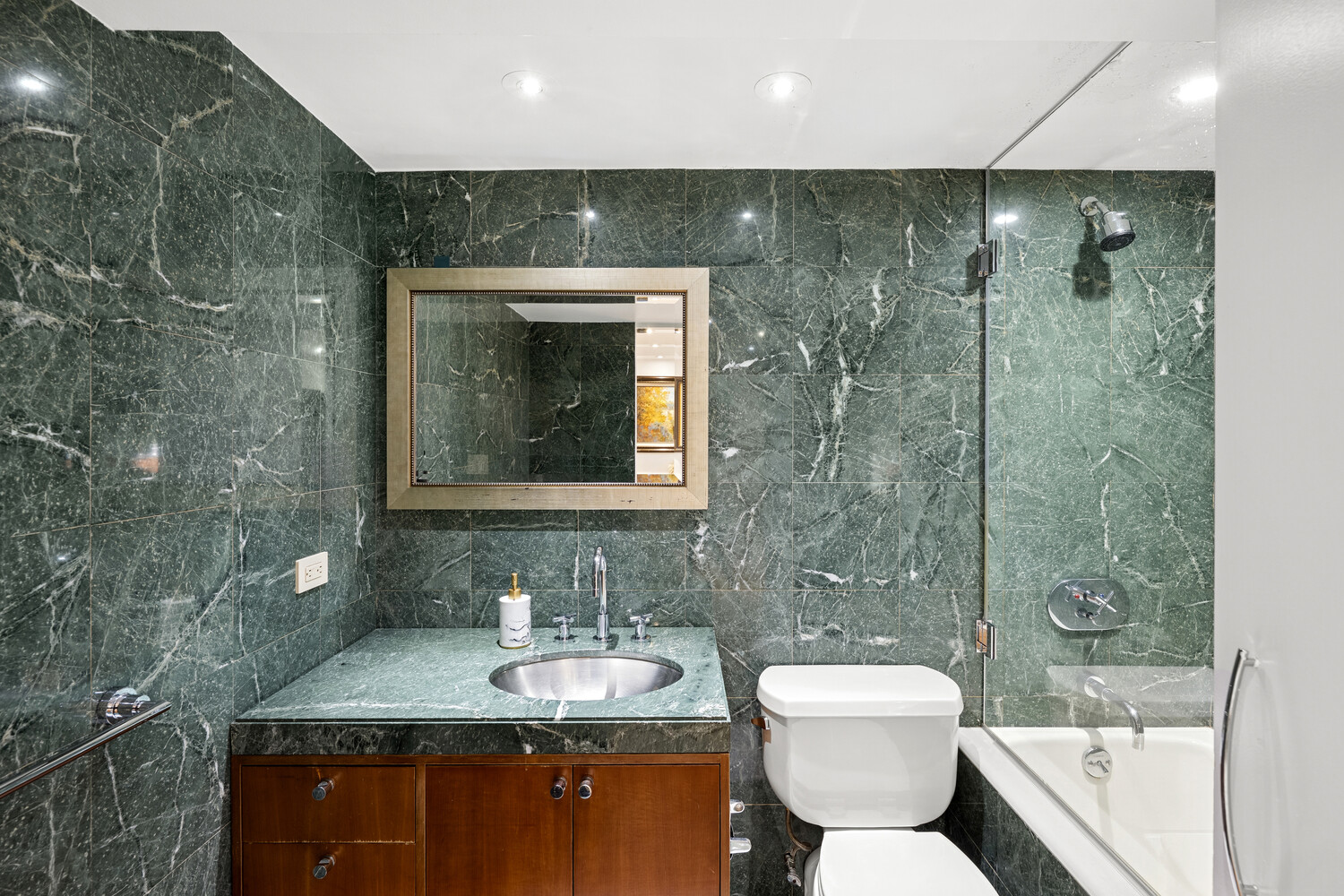 253 W 73RD Street 3A