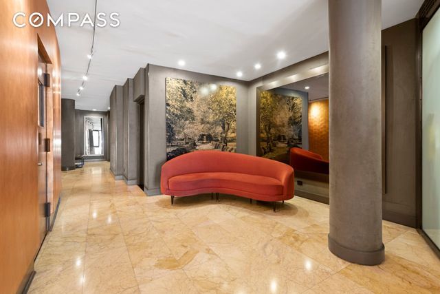 32 Gramercy Park S 12D
