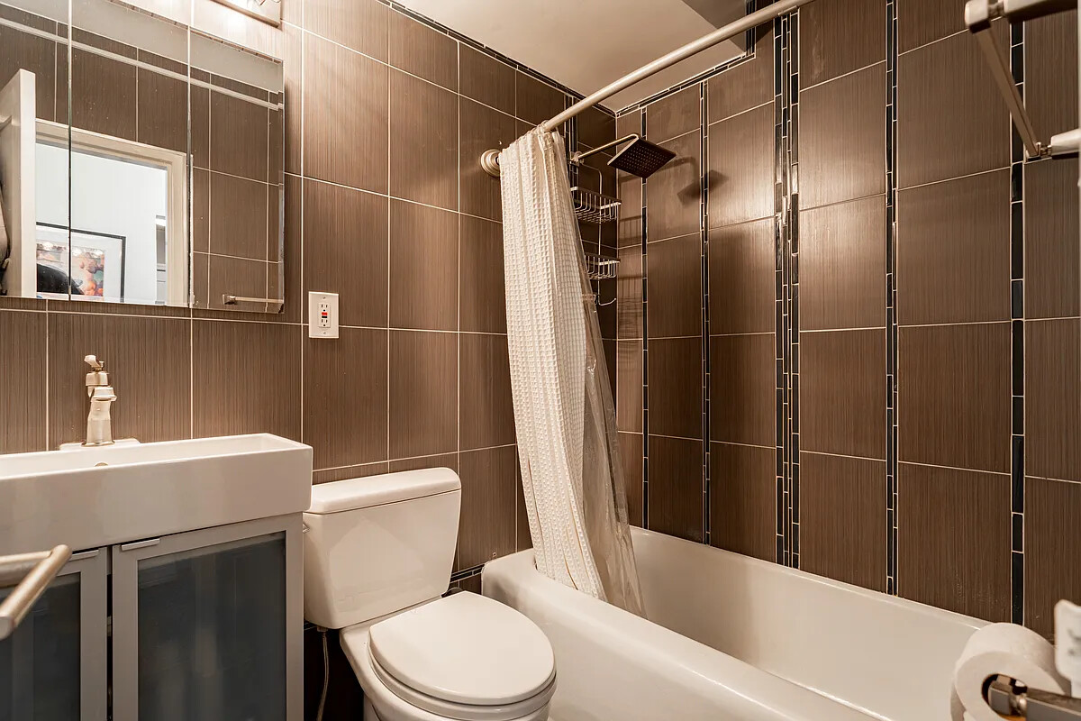 191 WILLOUGHBY Street 8J