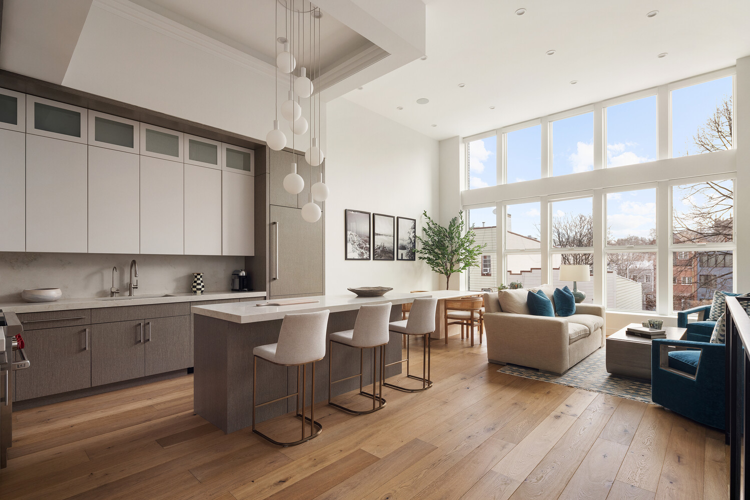 47 DIAMOND Street 3B