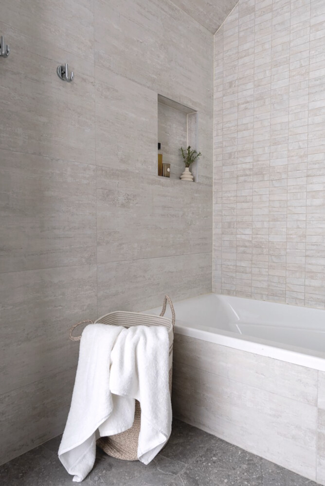 47 DIAMOND Street 3B