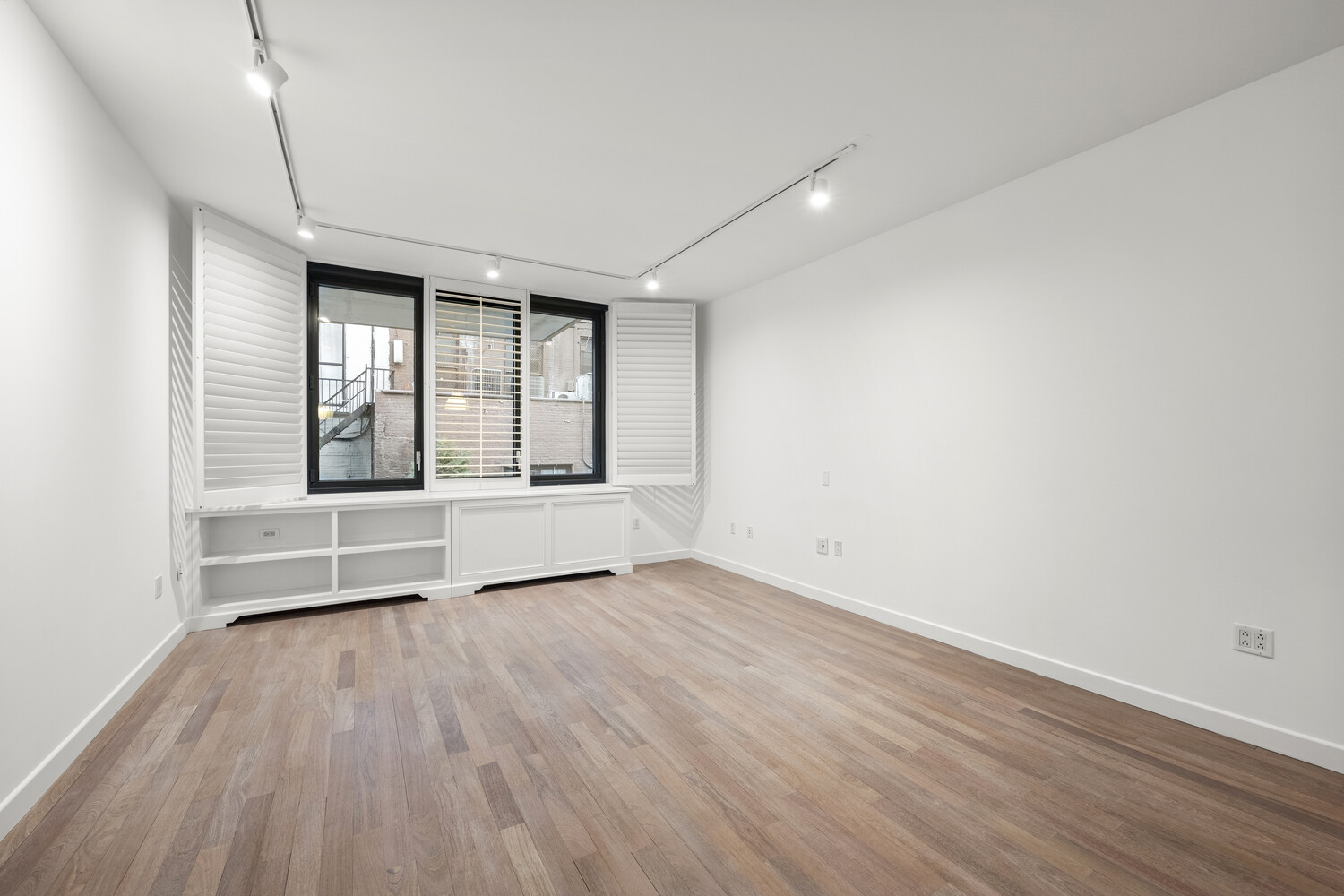 50 W 15TH Street 2D