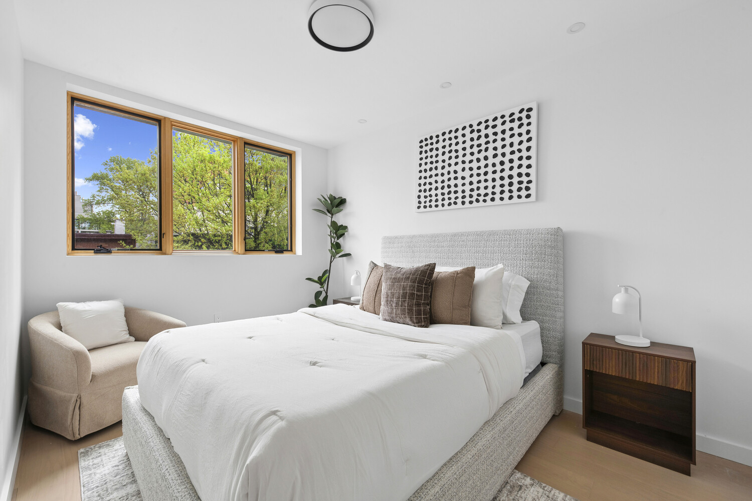 19 N HENRY Street 3A