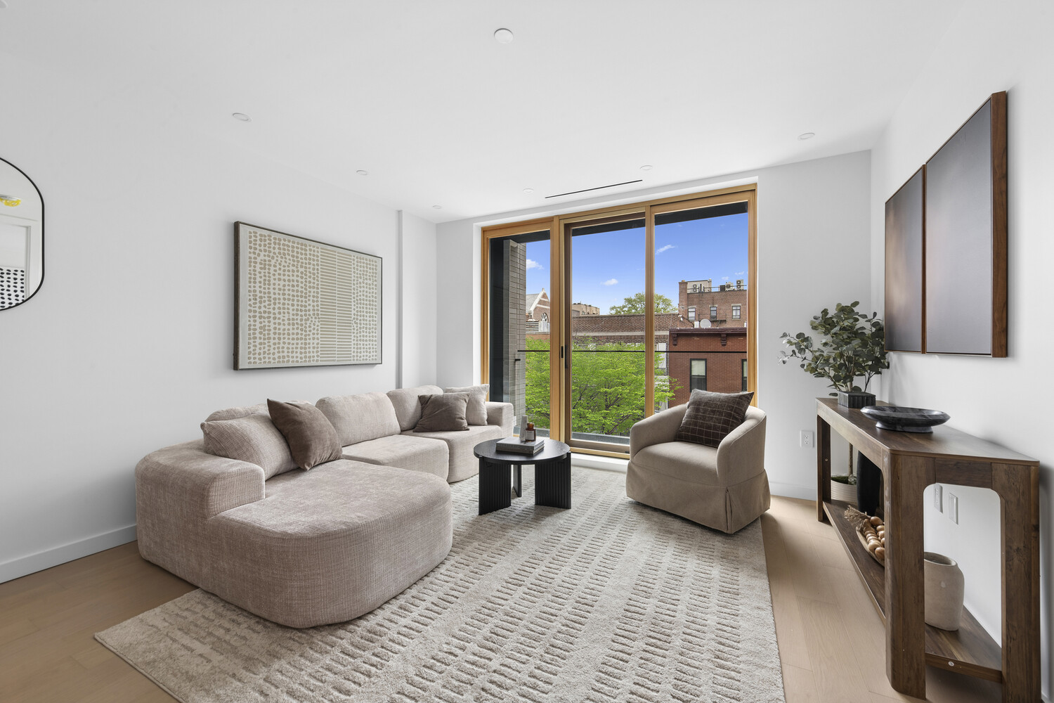 19 N HENRY Street 3A