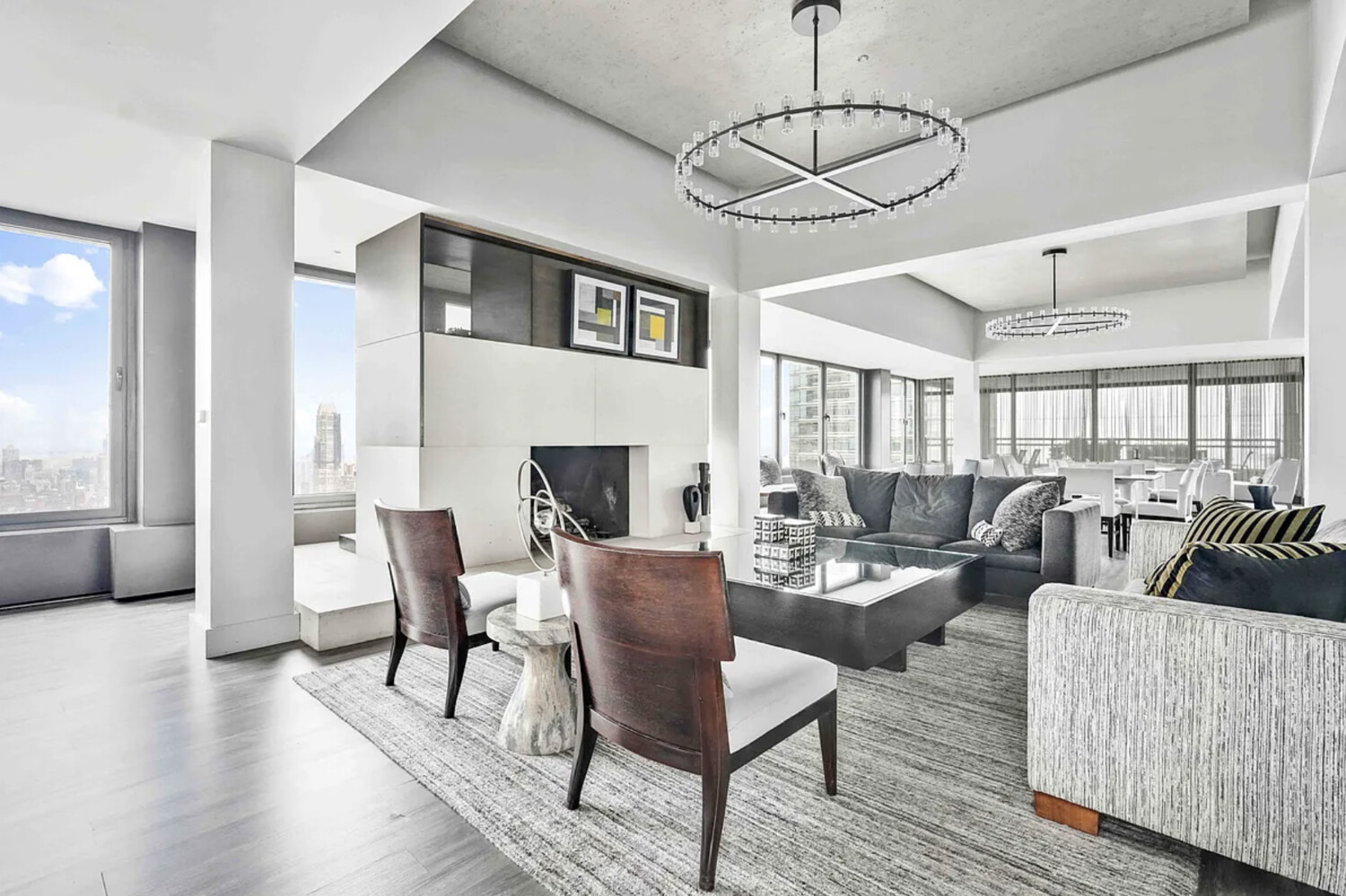 117 E 57TH Street 44F