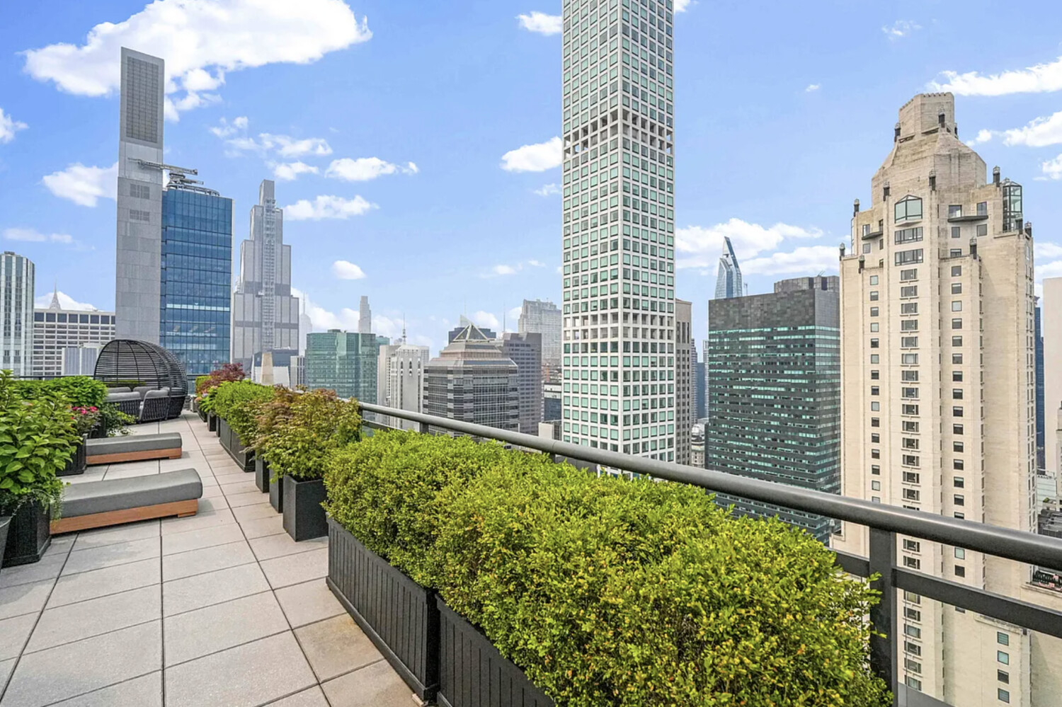 117 E 57TH Street 44CDE