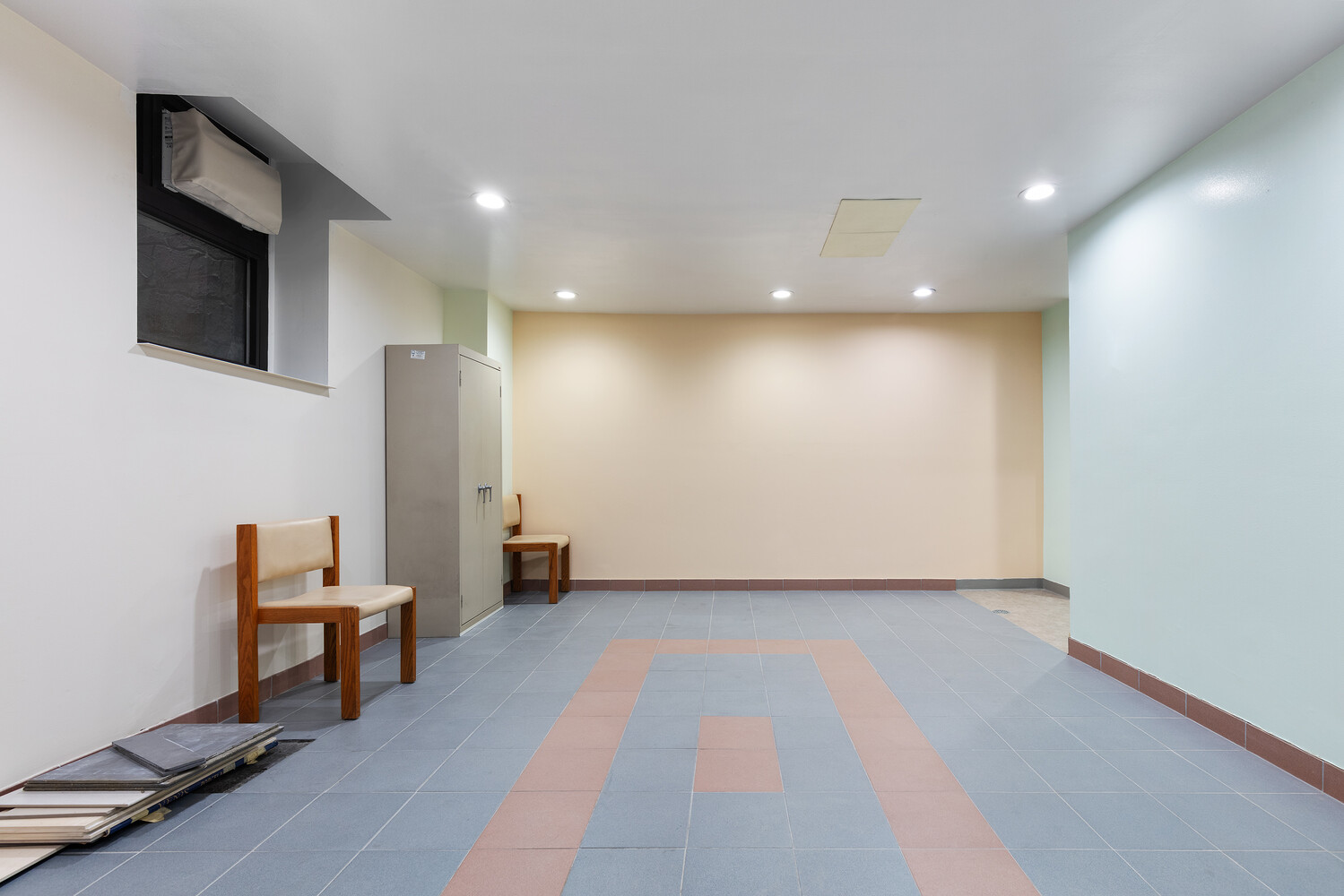 210 E 47TH Street 1BP